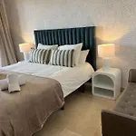 Precioso Διαμέρισμα Εστεπόνα